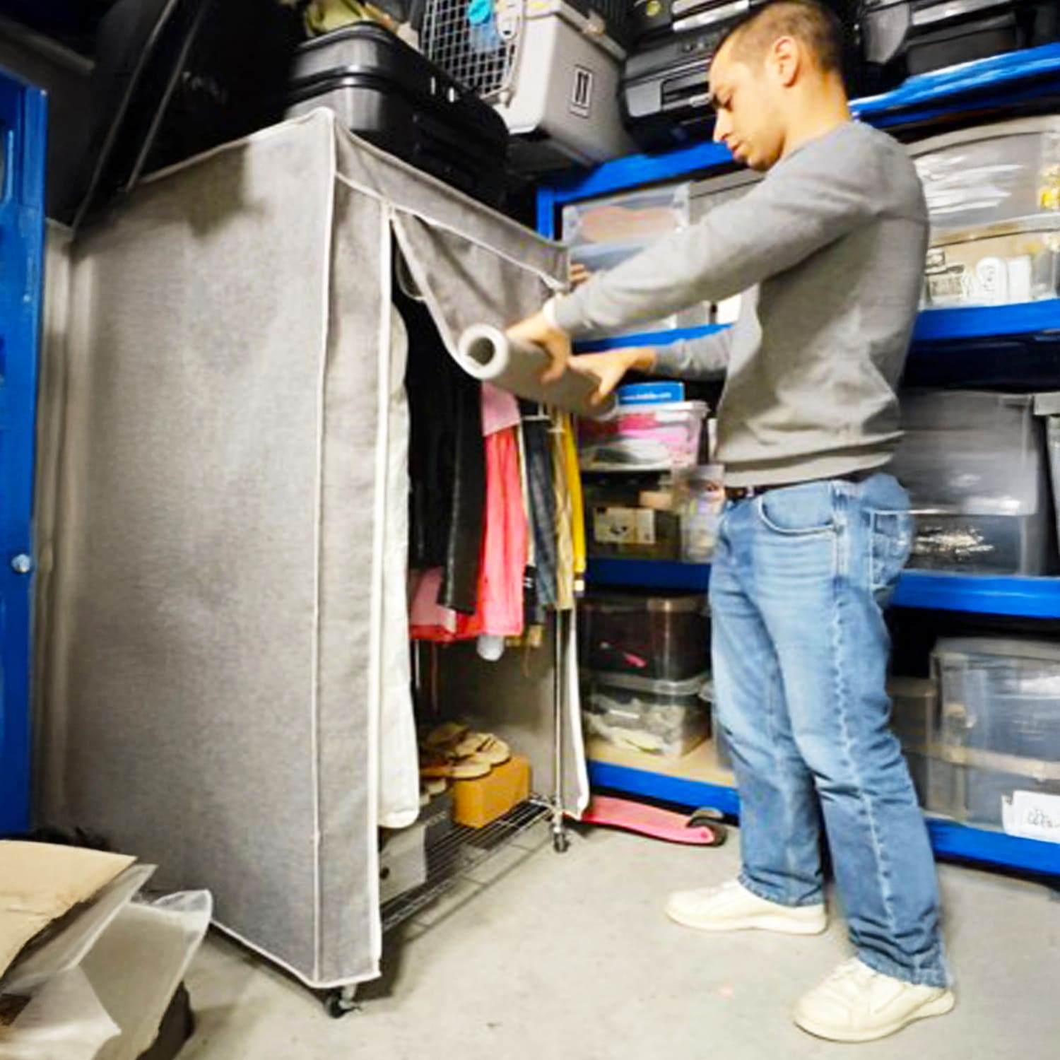 Kellerschrank, Kleiderschrank Keller, Kleiderschrank für Keller, Stabil
