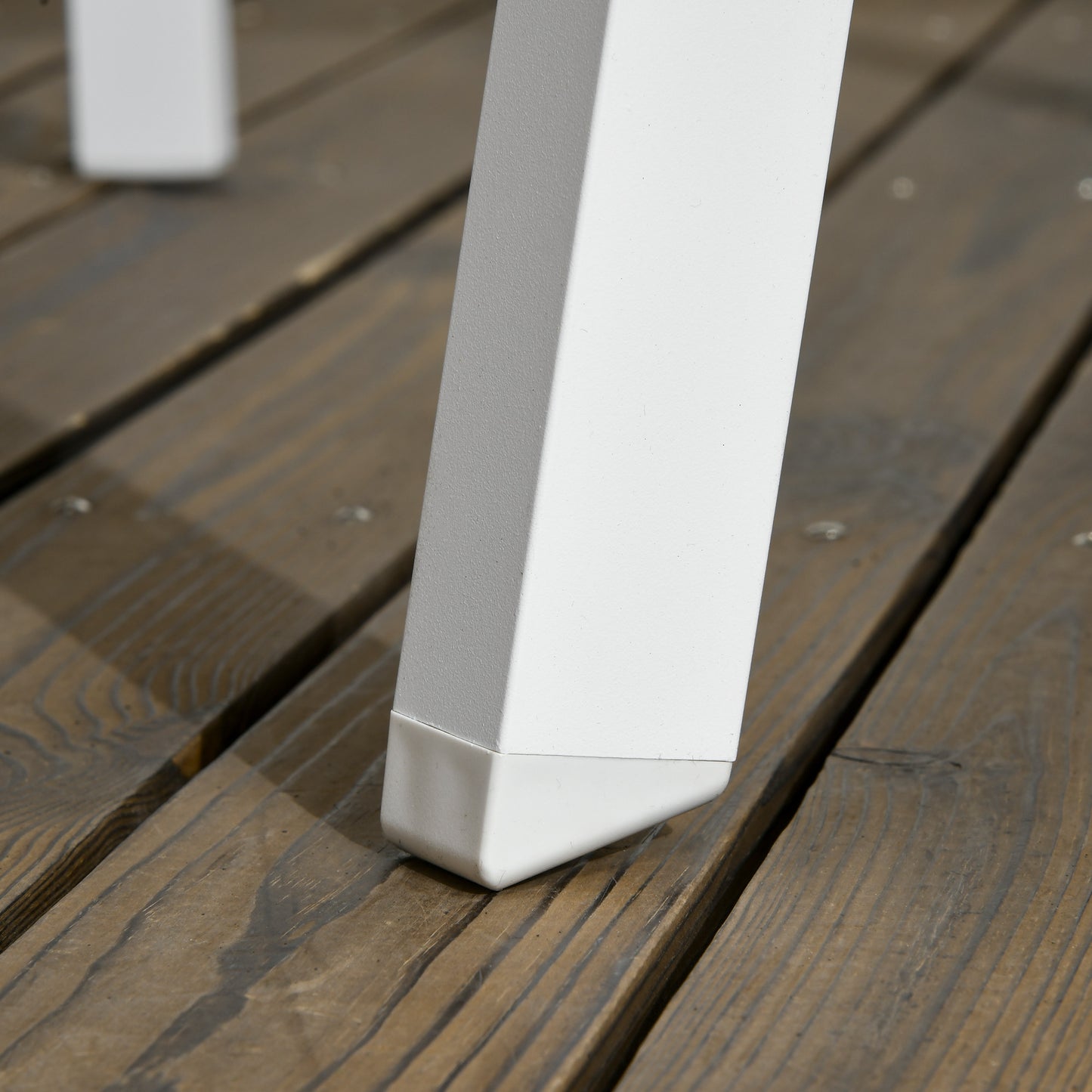 Outsunny - Sitzgruppe Garten Balkon für 4 Personen, 1 Tisch, 4 Stühle, wetterbeständig, 105 cm x 105 cm x 74 cm, Braun + Weiß + Grau