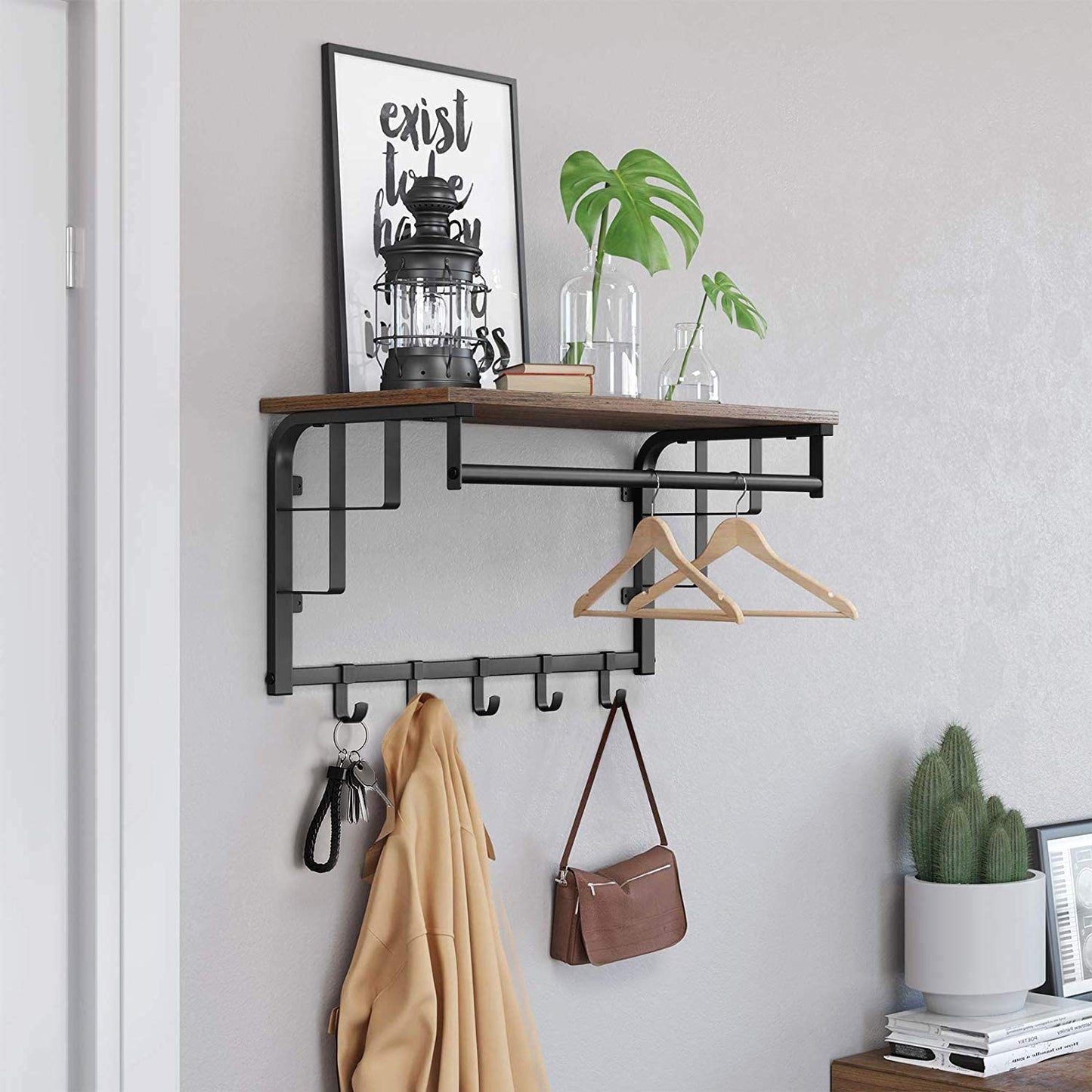 Vasagle - Wandgarderobe mit Ablage, Wandregal mit 5 abnehmbaren Haken, wandmontiertes Hängeregal mit Hängestange, Vintagebraun-Schwarz