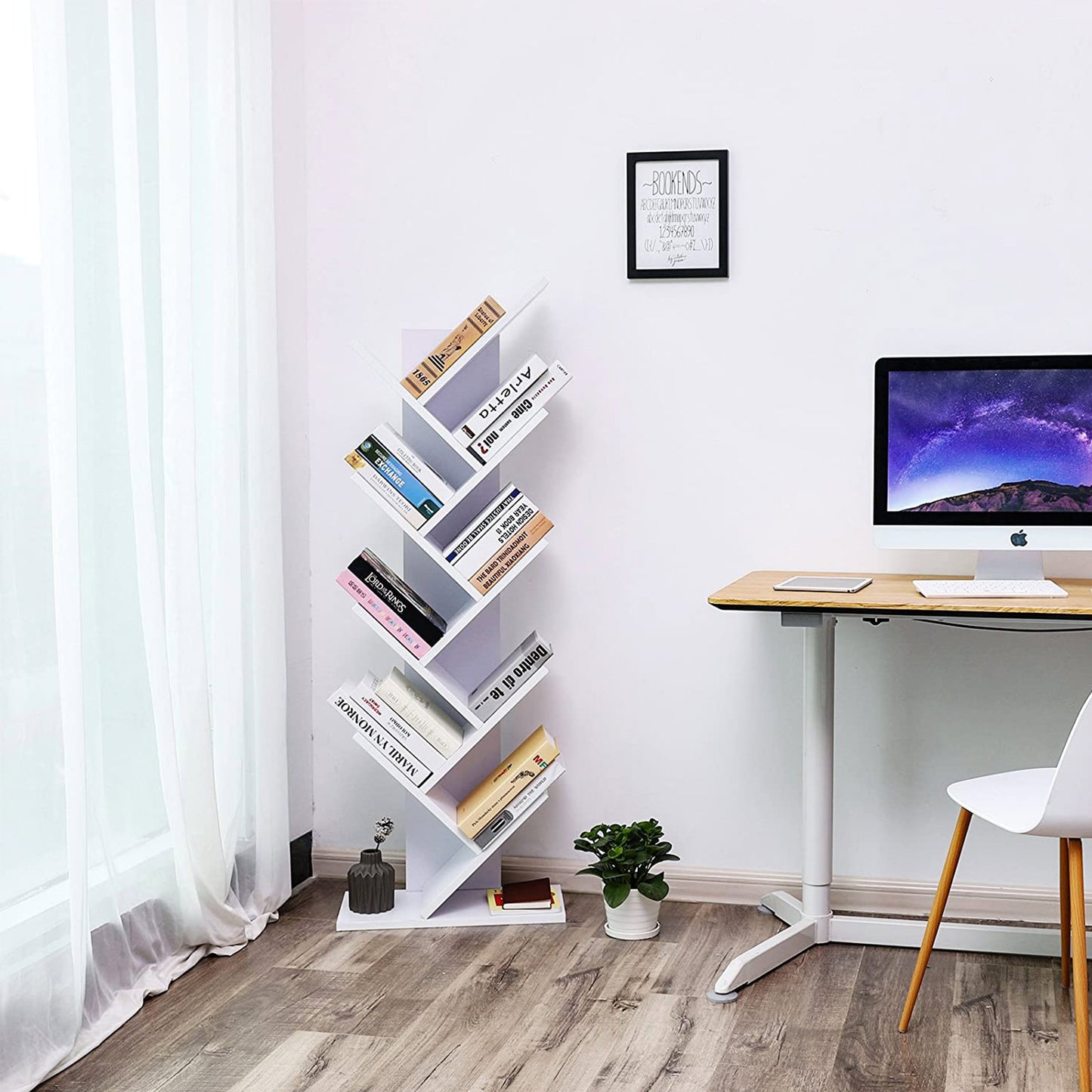 Vasagle - Bücherregal, 8 Ebenen, Baumform, Standregal, CD Regal aus Holz für Wohnzimmer, Büro, Weiß