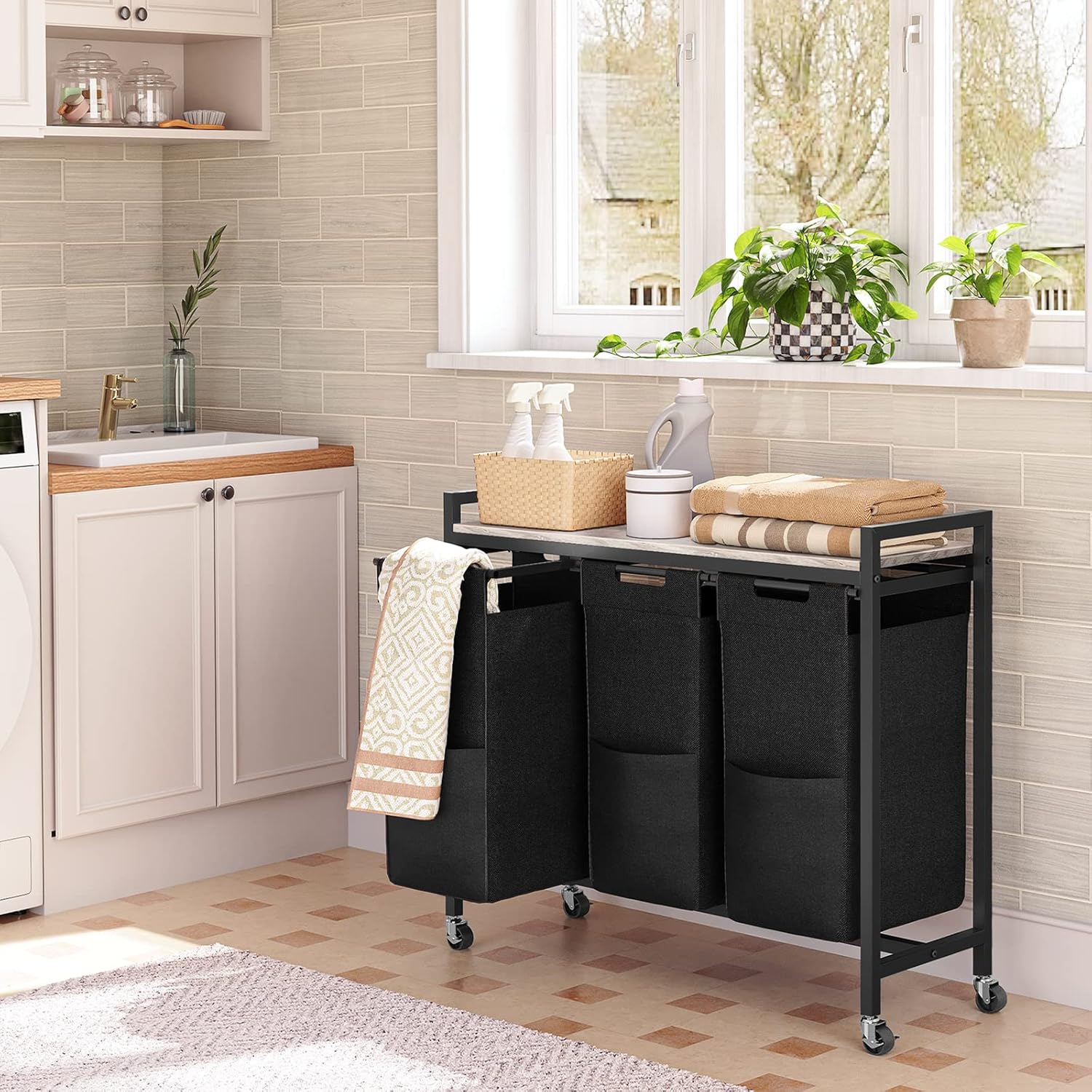 Wäschekorb 3 Fächer, Wäschesortierer, 3x39,8 L, Wäschekorb mit ablage, Wäschewagen mit rollen, Greige-Schwarz, HOOBRO, 6