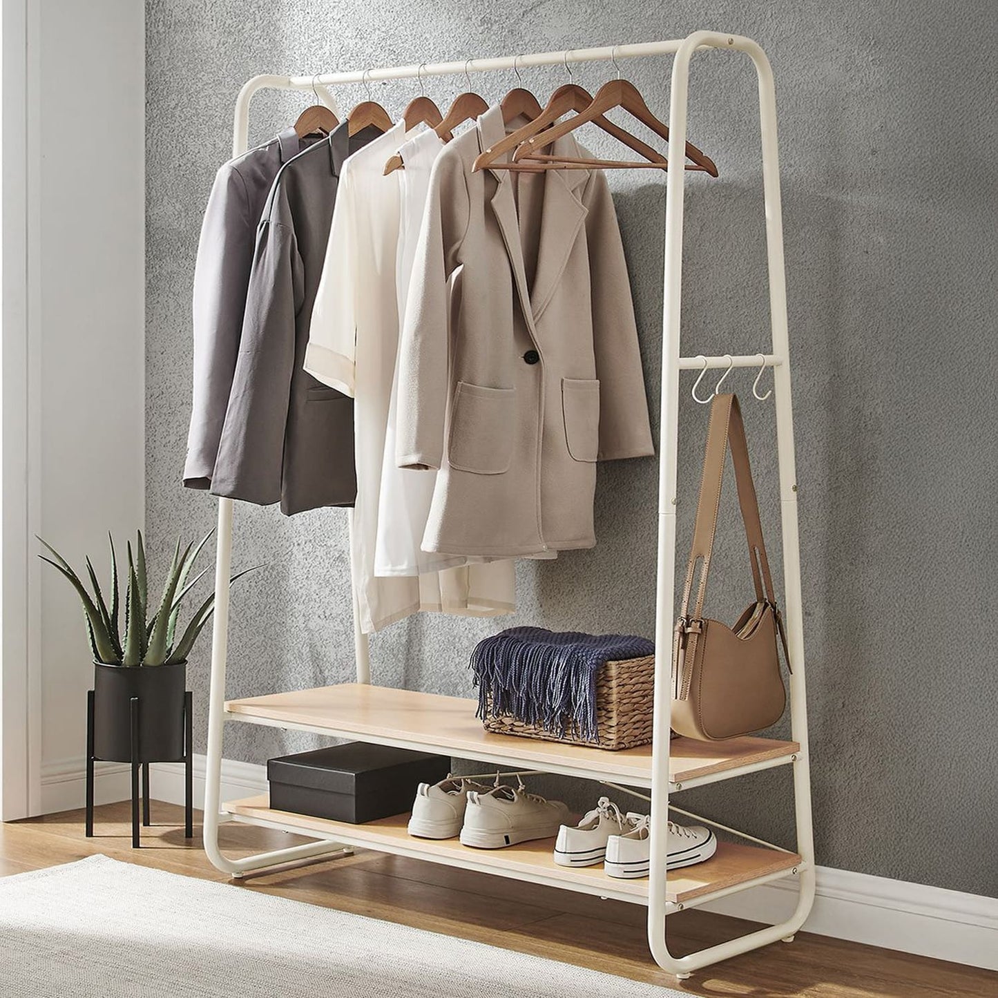 Kleiderständer Stabil, bis 190 kg belastbar, Schwerlast Kleiderständer, Garderobenständer, 2 Ablagen, eichen-cremeweiß, VASAGLE