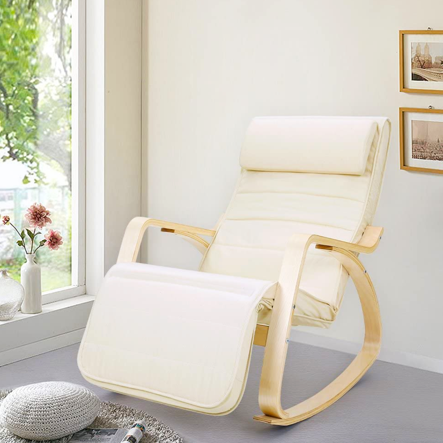 Songmics Schaukelstuhl mit Armlehnen aus Birkenholz, Schaukelsessel, 5-stufig verstellbare Fußstütze, Relaxstuhl, bis 150 kg belastbar, Beige, 2